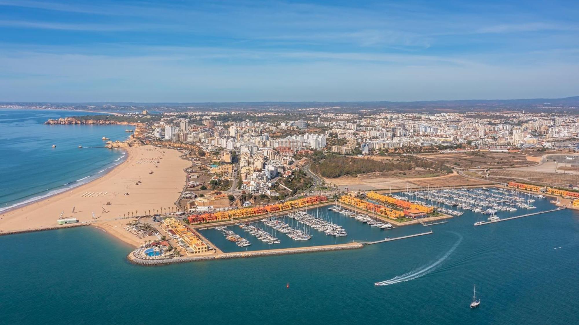 Bnb Homes Praia Da Rocha Beach Bright Apartment 50 M Away From The Ocean ปอร์ติเมา ภายนอก รูปภาพ