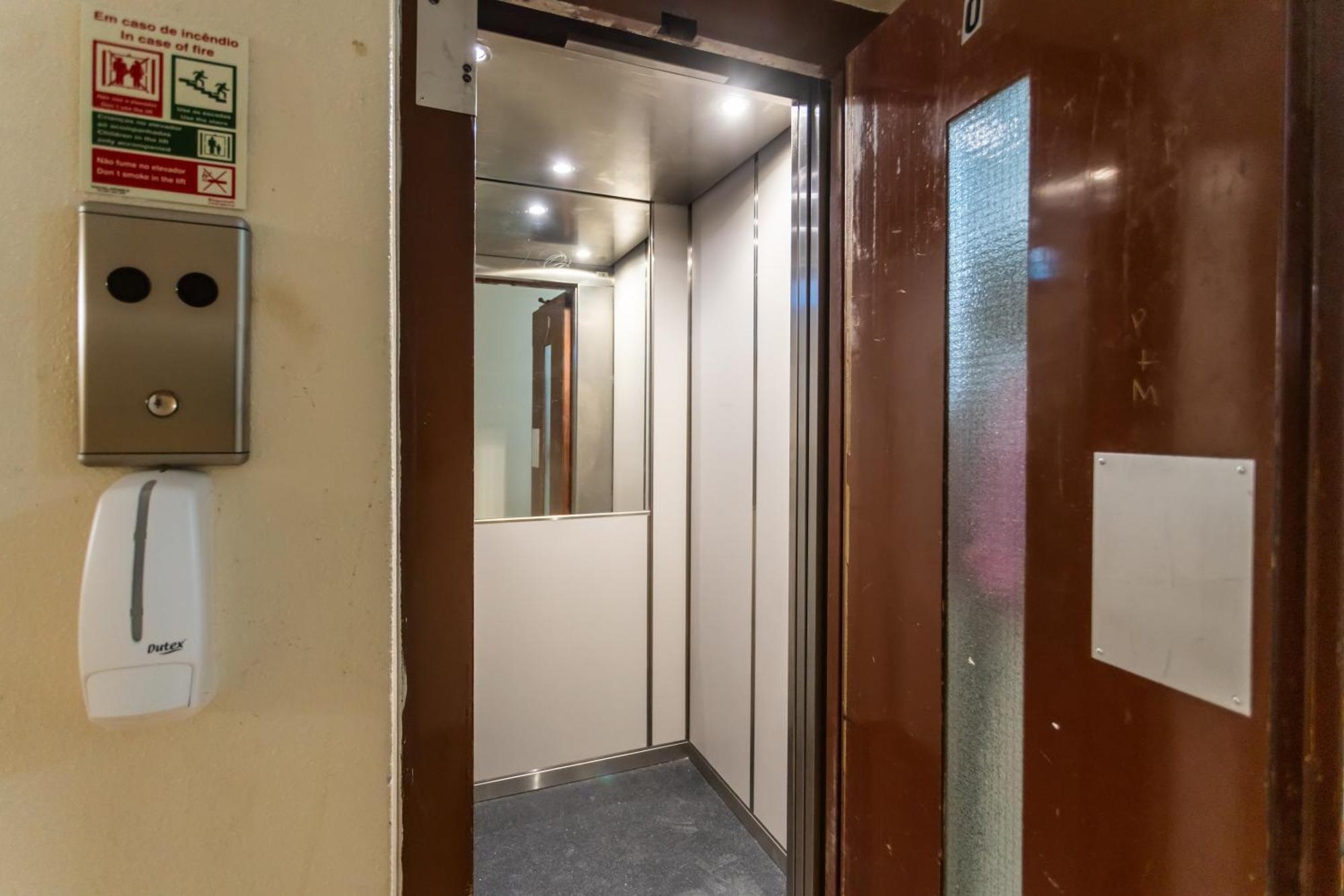Bnb Homes Praia Da Rocha Beach Bright Apartment 50 M Away From The Ocean ปอร์ติเมา ภายนอก รูปภาพ