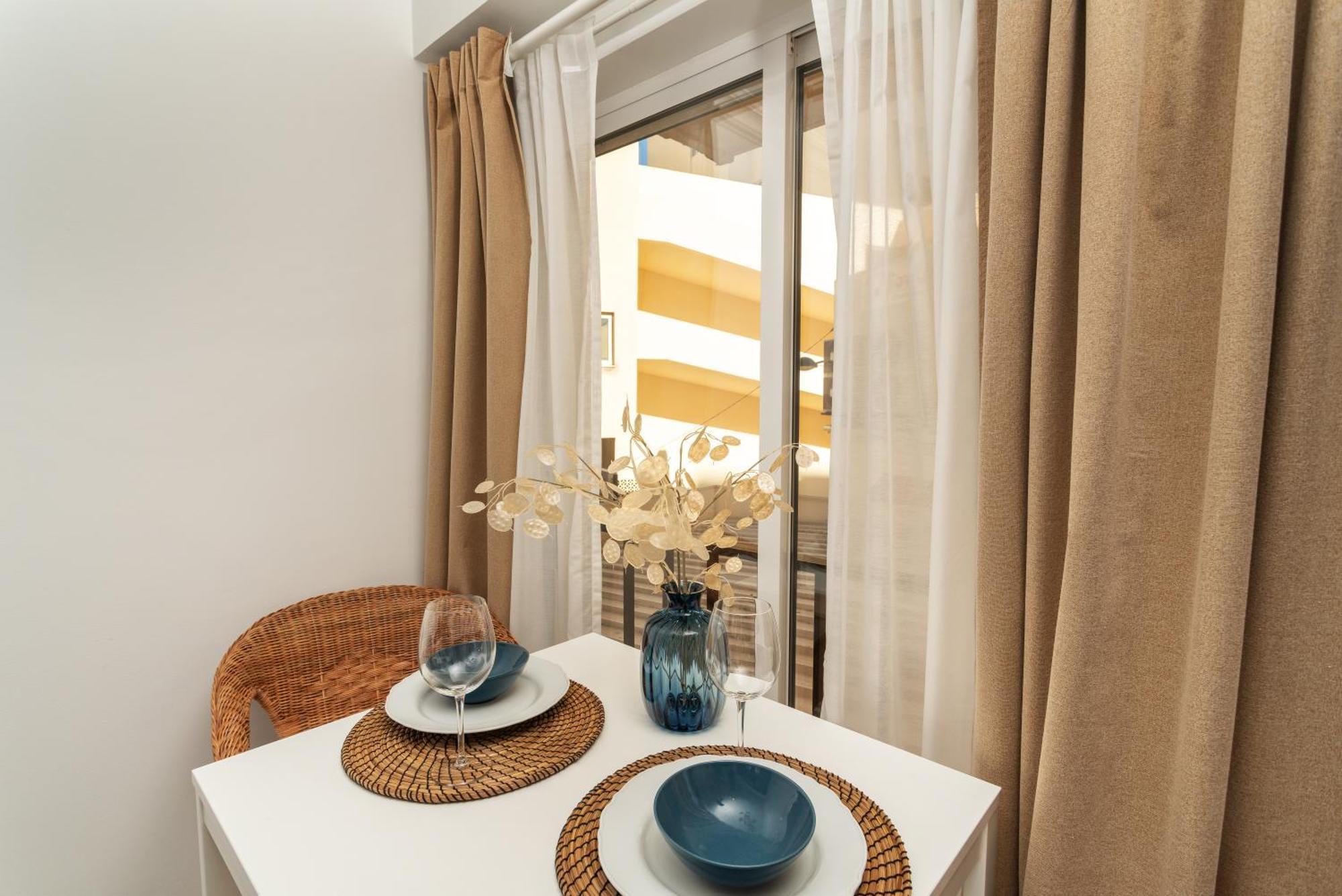 Bnb Homes Praia Da Rocha Beach Bright Apartment 50 M Away From The Ocean ปอร์ติเมา ภายนอก รูปภาพ