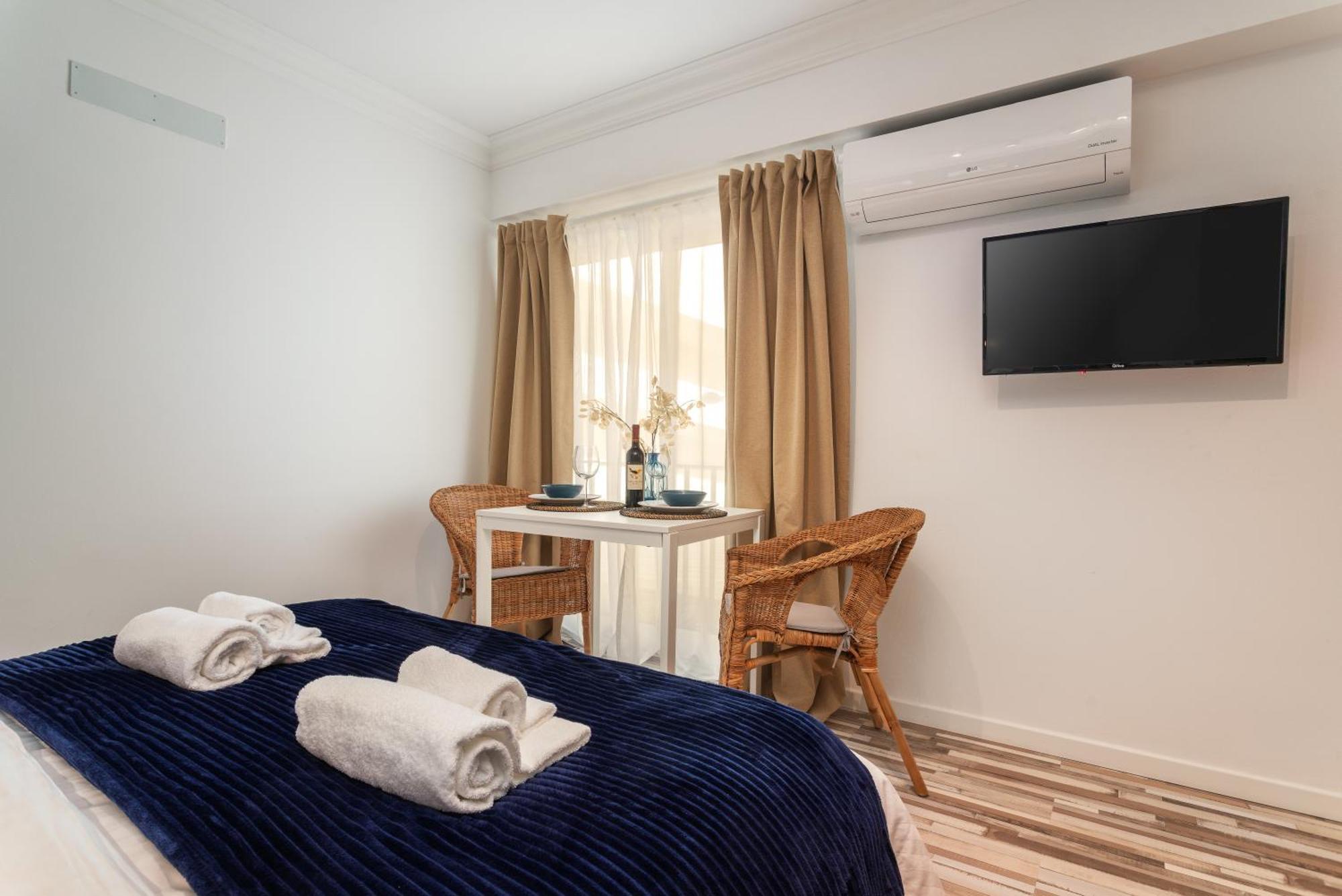 Bnb Homes Praia Da Rocha Beach Bright Apartment 50 M Away From The Ocean ปอร์ติเมา ภายนอก รูปภาพ